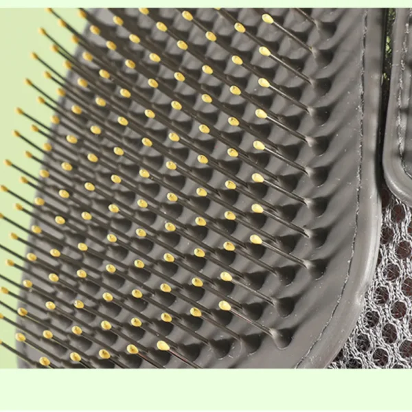 10001 Close-up of needle comb and mesh surface on pet bath glove for massage and shedding control