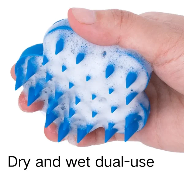 10002 Flower-shaped silicone brush removing loose fur and dirt during bath