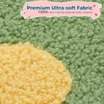 10004 Close-up of soft plush material and climbing platform on green cactus cat tree