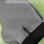 10005 Close-up of needle comb and mesh surface on pet bath glove for massage and shedding control