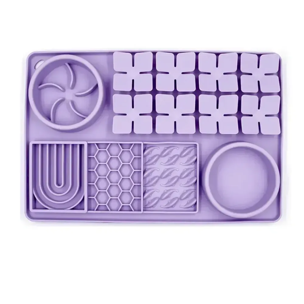 Wholesale silicone slow feeder lick mat for dogs and cats, non slip pet feeding mat in purple color