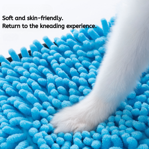 7c844f16cf503393407845c9f4b93fce Close-up texture of fluffy microfiber dog towel showing absorbent fibers