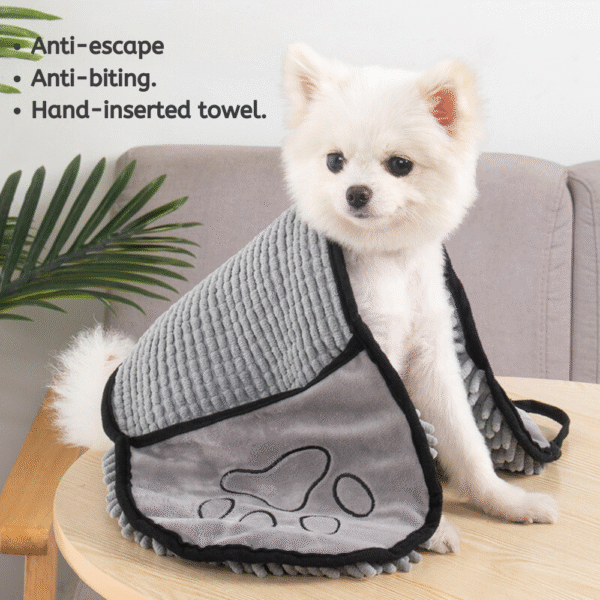 e7d8bd1a6415ce05a881b914c485e491 Pet owner drying dog with ultra-soft microfiber towel after bath