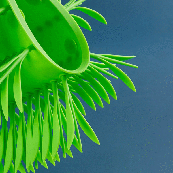 10005 Detail of strong suction cups on the back of the silicone feeder mat